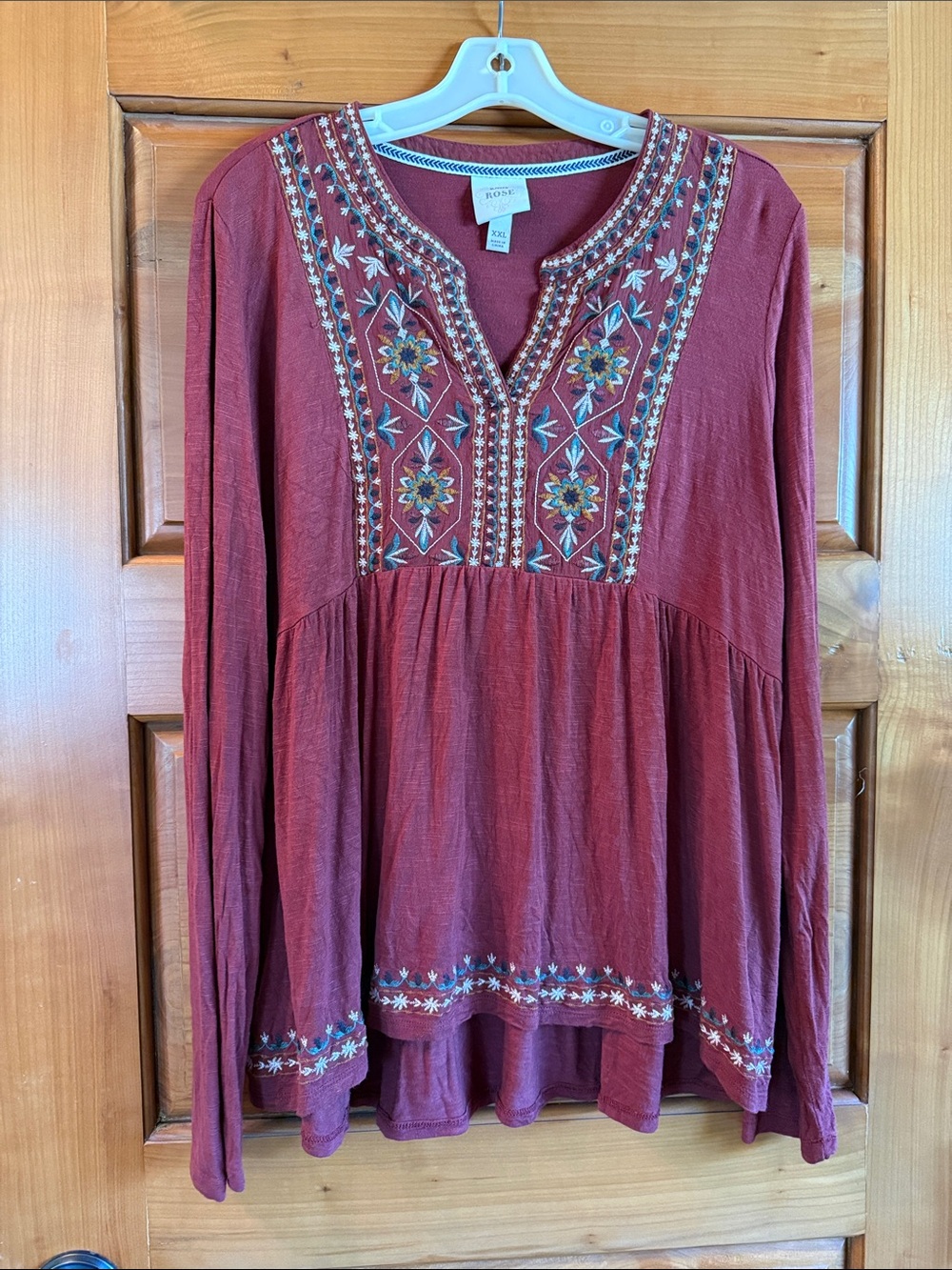 Knox Rose Embroidered V‑Neck Tunic in Wine color